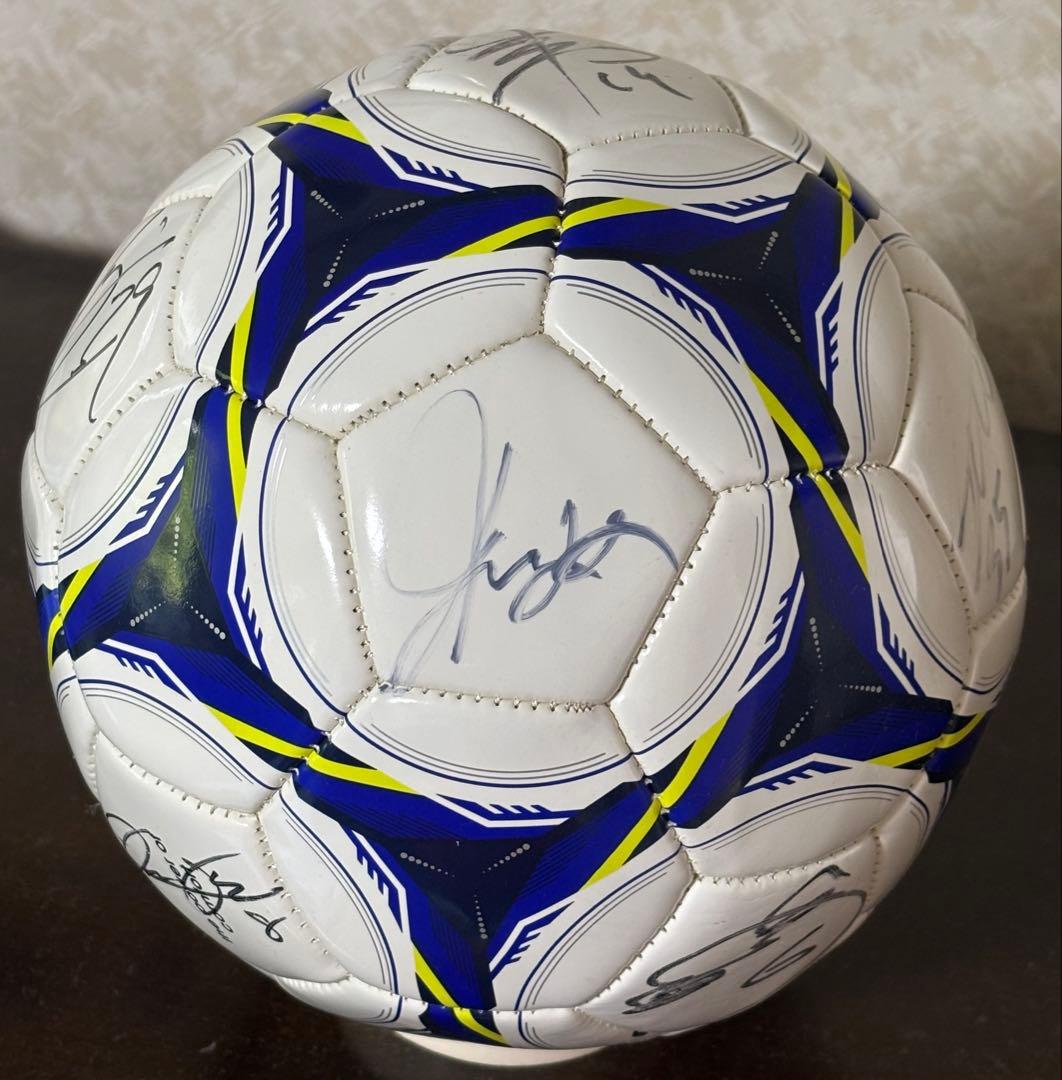 【貴重】V長崎サイン入りサッカーボール【匿名配送•送料無料】