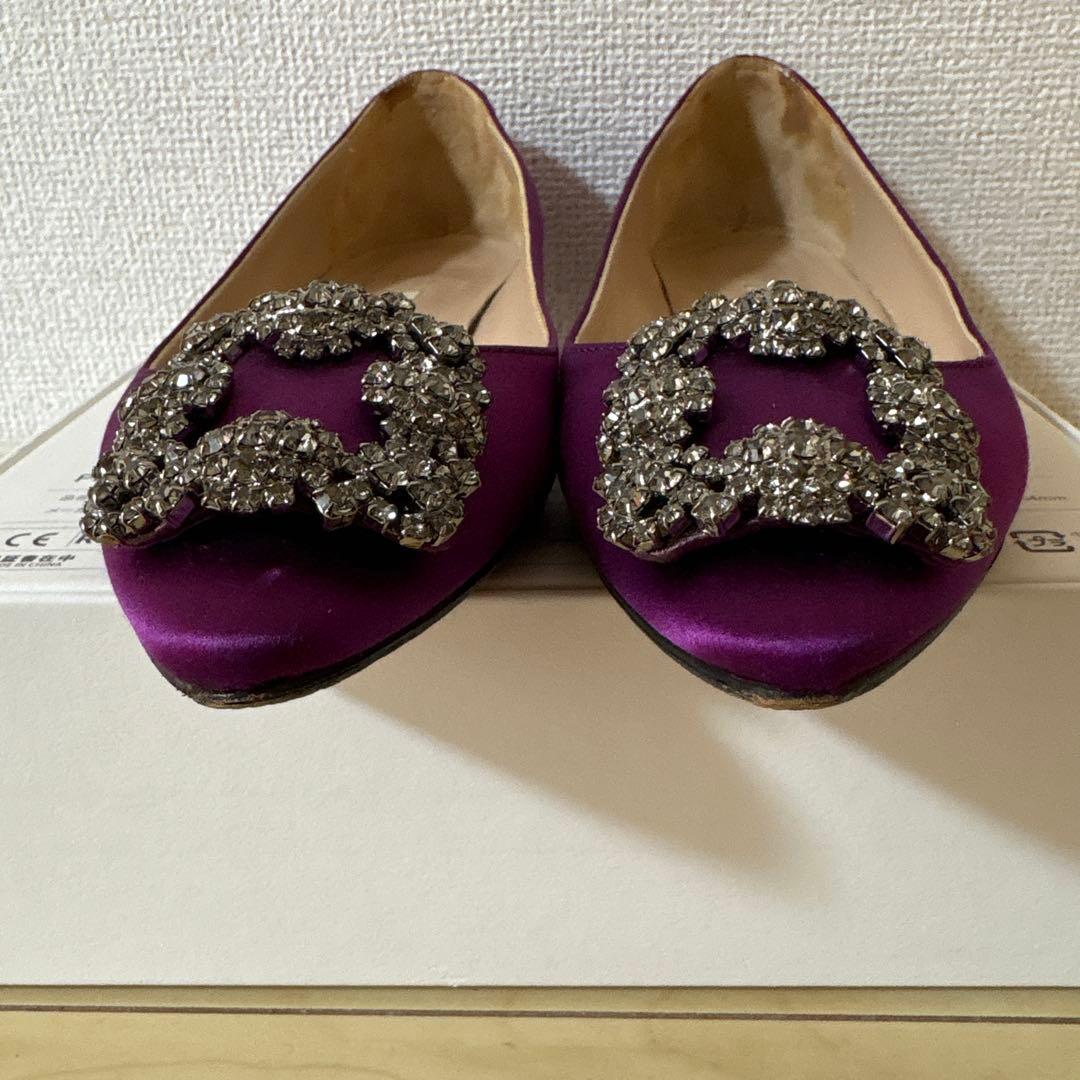 美品　MANOLO BLAHNK マノロブラニク ハンギシ　サテンパンプス　35