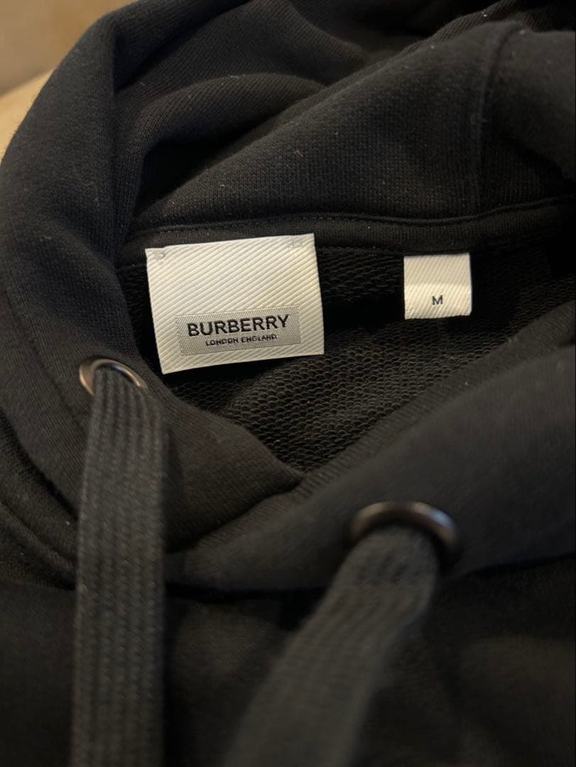 BURBERRY ブラック フーディ