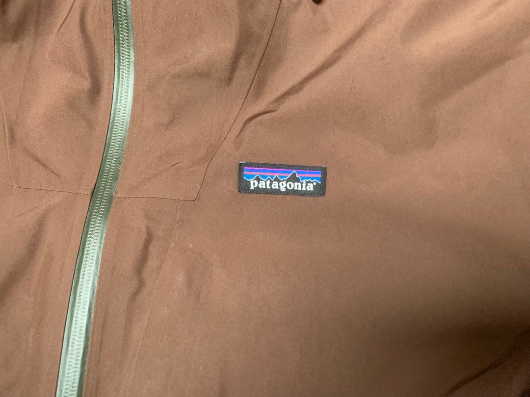 パタゴニア　インサレーテッド・ストーム・シフトジャケット　L 新品ゴアテックス