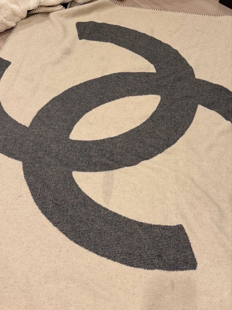 Chanel ロゴ 毛布