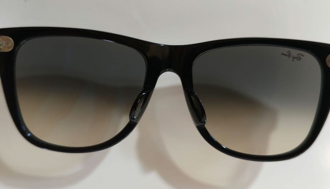 流行モデル　RB2140F　国内正規品 レイバン サングラス