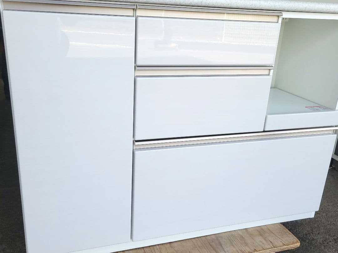 引取り限定！幅120cm キッチンボード 食器棚 アルミナ2 120KB ニトリ