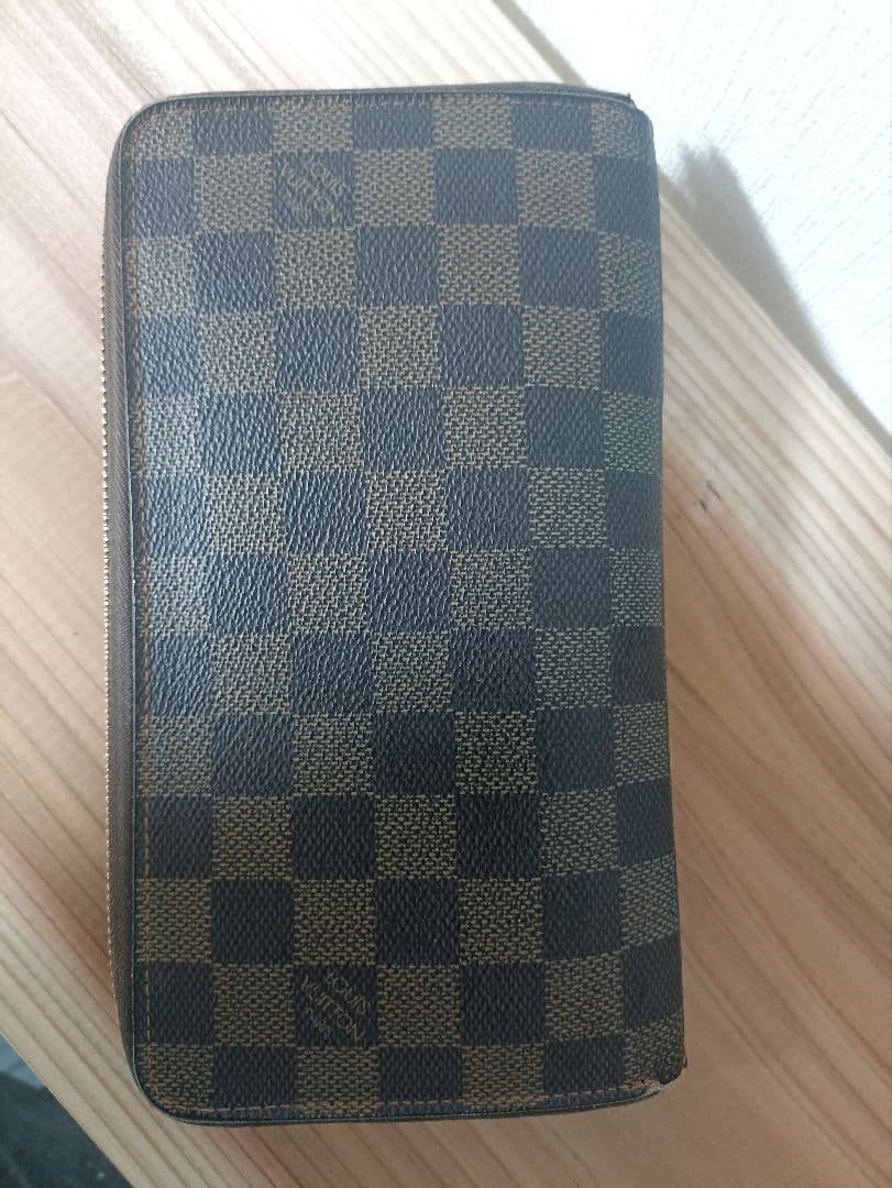 ルイヴィトン長財布(さっかん)