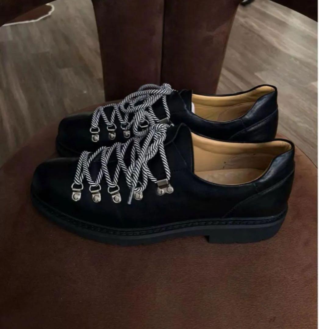 最安値【新品未使用/日本未発売】CRICLE CAGE ブラック スニーカー