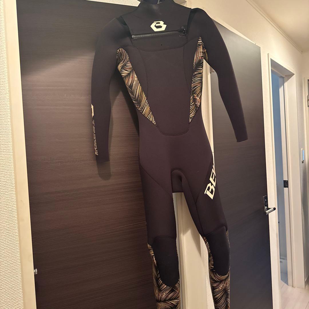 BEWET フルスーツ ブラック/ゴールド