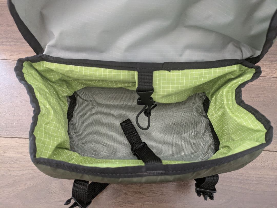 Swift industries catalyst pac オリーブグリーン