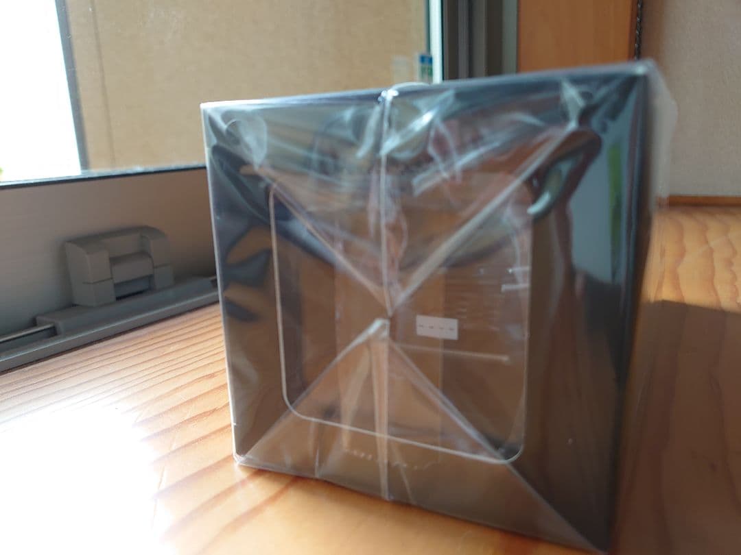 新型RAV4　Zハイブリッド　マッシブグレー　カラーサンプル