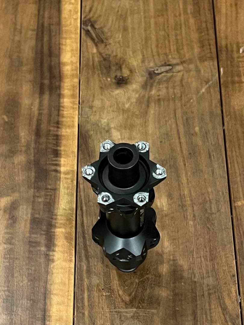 DT SWISS 240 EXP 148ミリ　28H