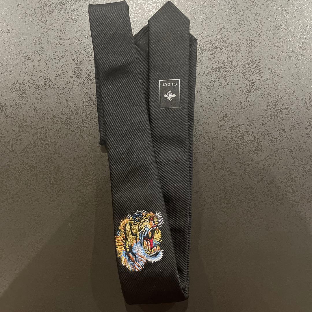 GUCCI ネクタイ 虎 タイガー 黒 グッチ テテ BTS シルク