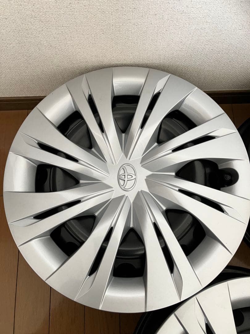 美品　ノア90 純正16インチ スチールホイールとホイールキャップのセット4本