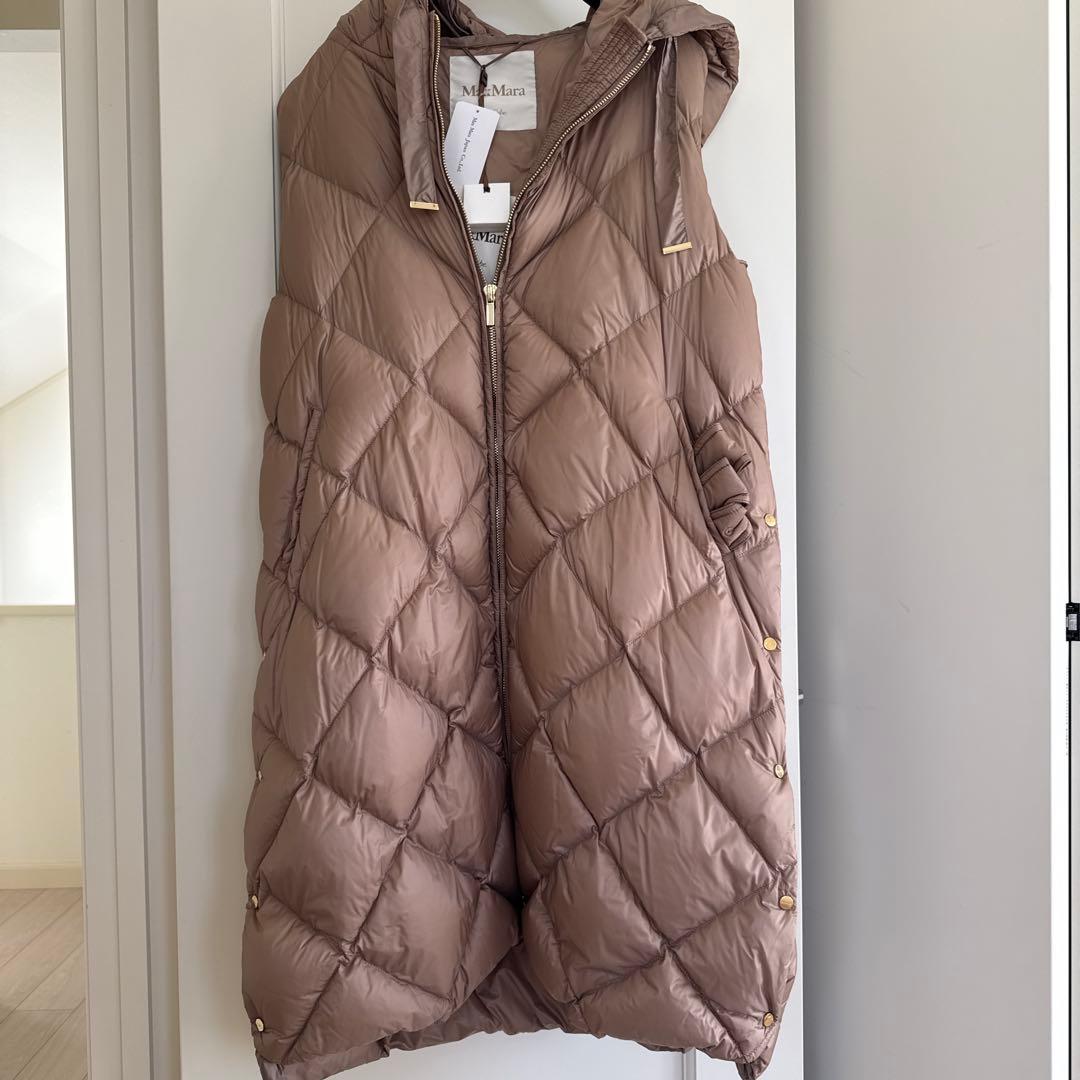 MaxMara ダウンジレ　44サイズ