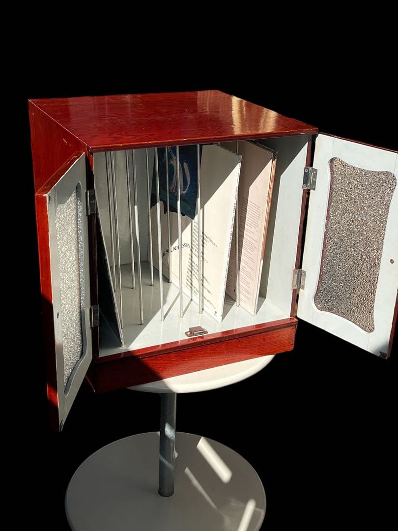 レコードキャビネット・レコードラック 木製ガラス扉・アナログ・ヴィンテージ