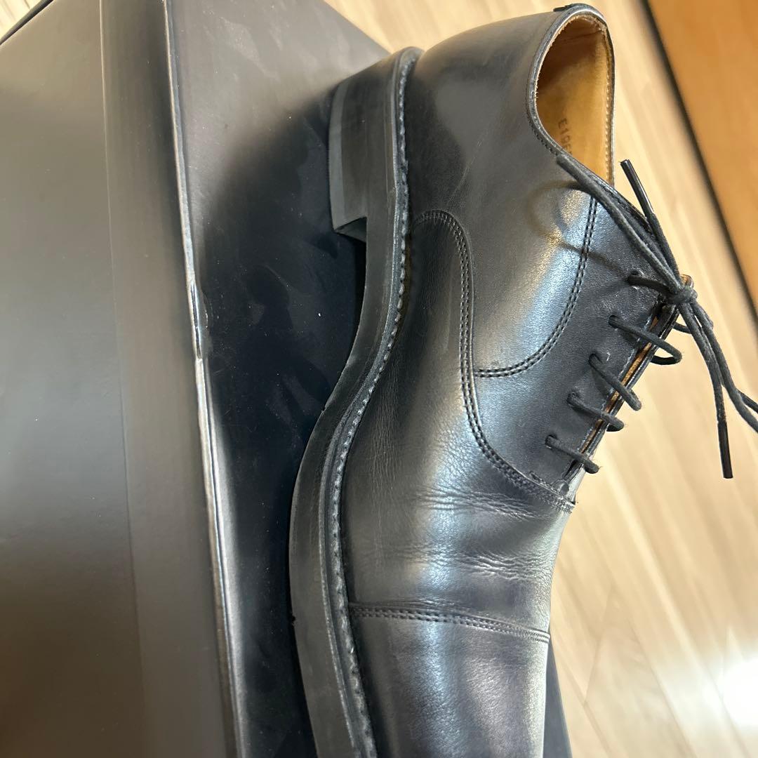 黒のレザードレスシューズ