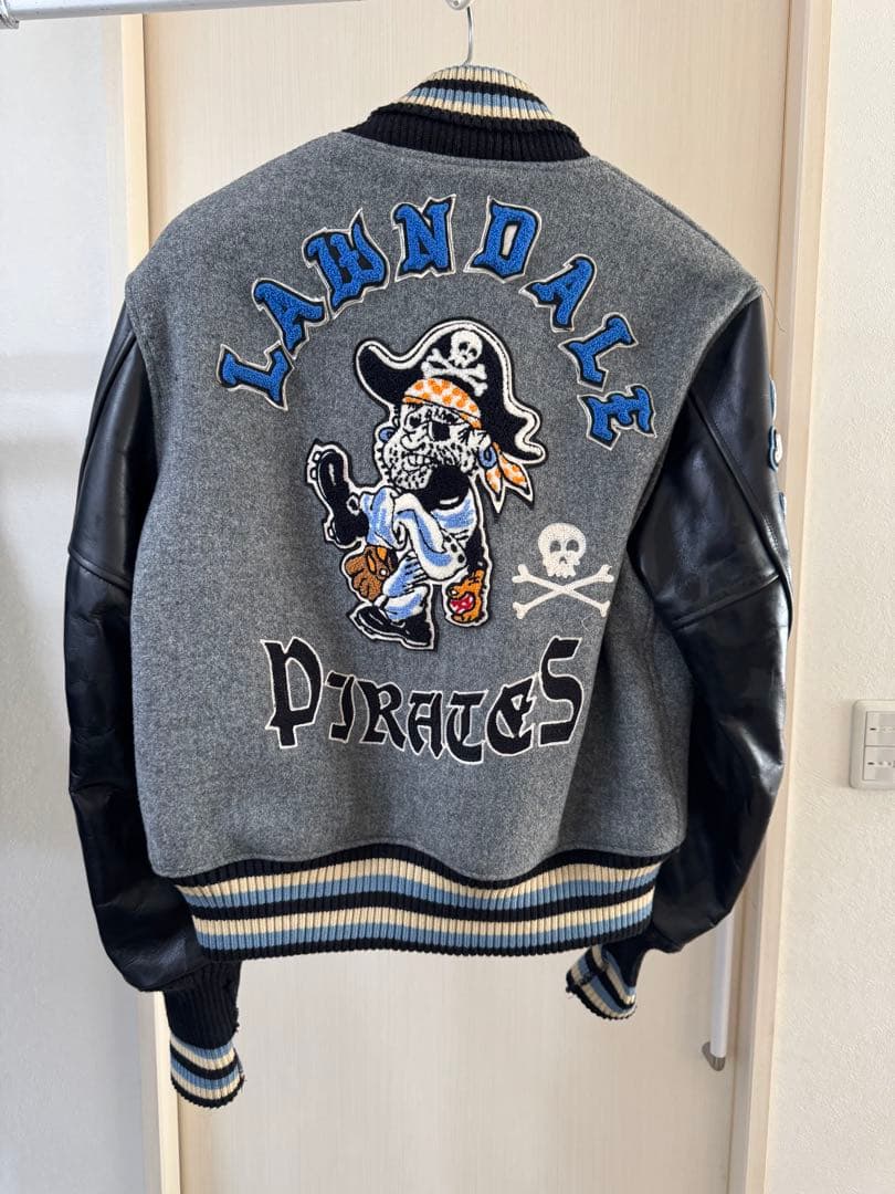 ほぼ未使用 Whitesville 刺繍スタジャン サイズ40