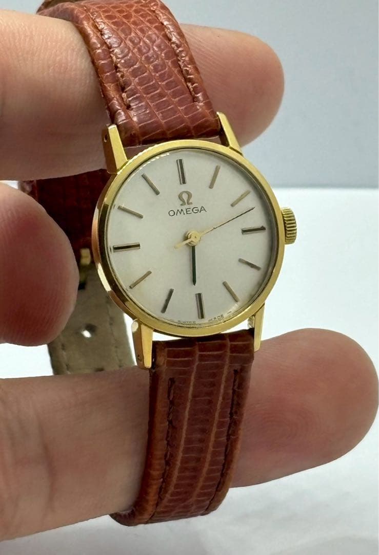 OMEGA オメガ　腕時計　手巻き　ゴールド