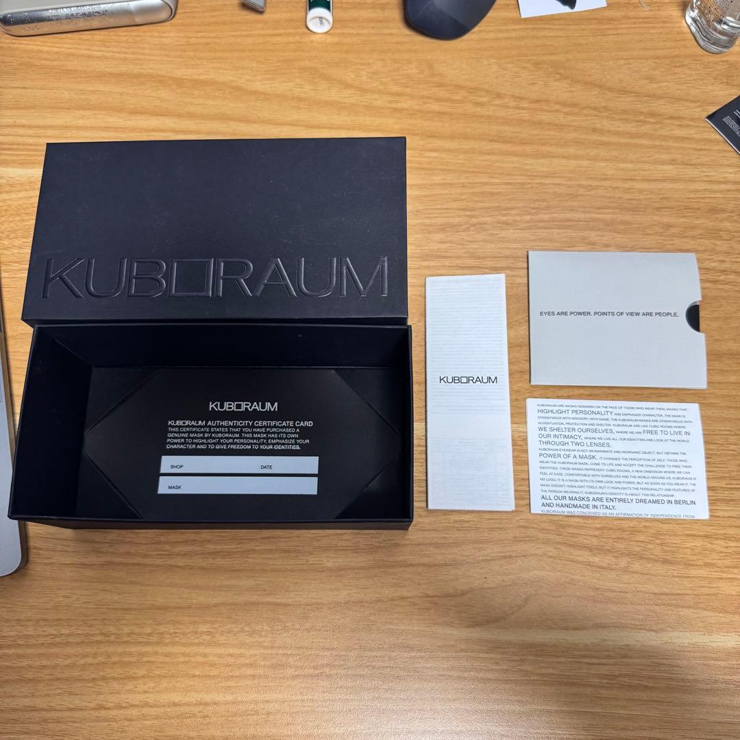 【極美品】Kuboraum クボラム R2 サングラス 黒 ブラック