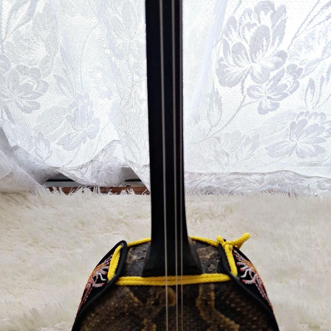 極美品【✨付属品付✨】沖縄三線 本蛇皮 和楽器 ケース付き 初心者〜