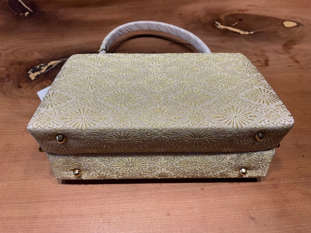 紗織[未使用]タグ付き 礼装用 和装用バッグ・草履・こしひも・半衿セット