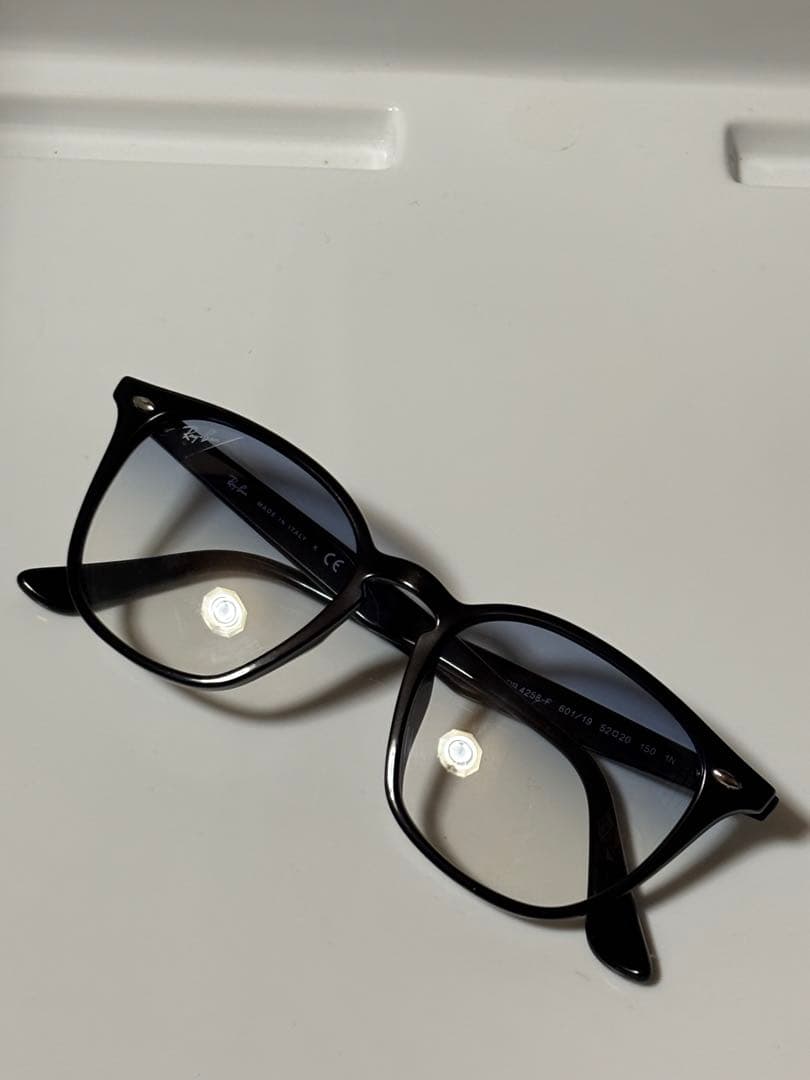 ★ほぼ未使用★RB4258-F 601/19 ★啓之輔さん着用★RayBan★