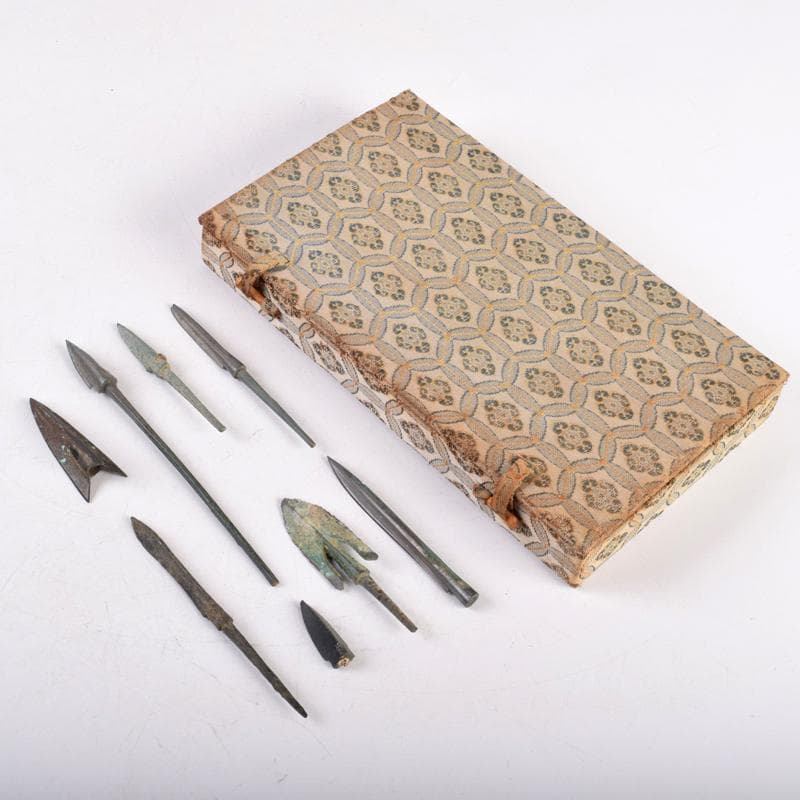 なみなみ　中国　古銅青銅　鏃　矢尻　8点まとめて　D　8894