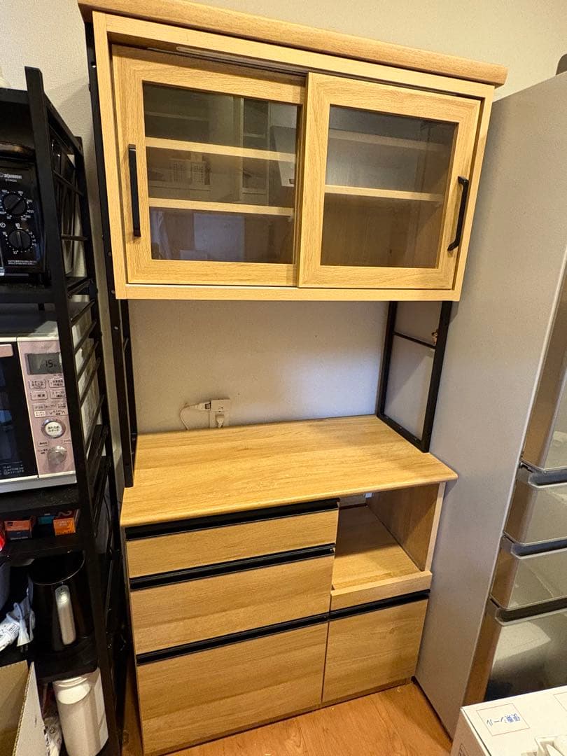 食器棚　大阪市東淀川区