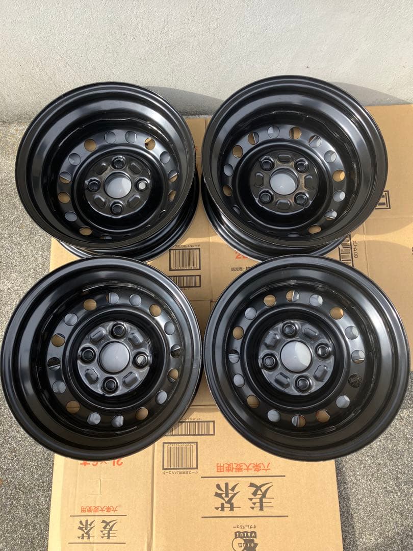 ダイハツ純正12インチホイール(カバー、ナット付き)