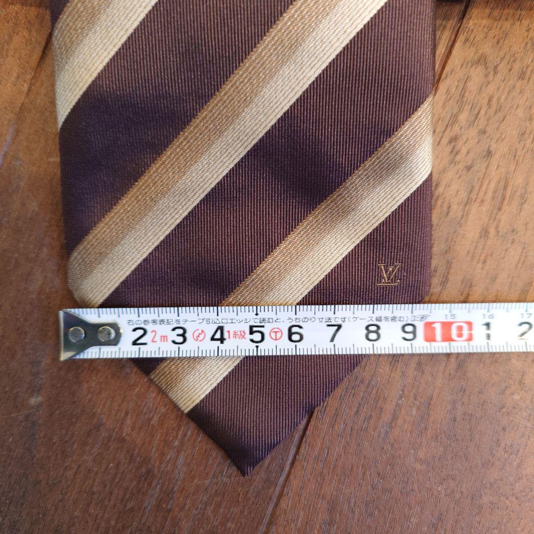 《ほぼ未使用》LOUIS VUITTON ストライプ ネクタイ