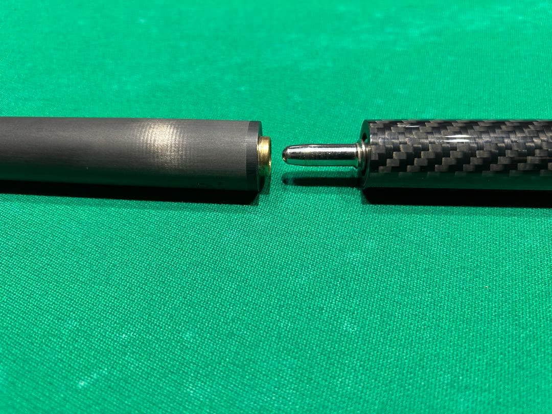 ビリヤードキュー　フルカーボン