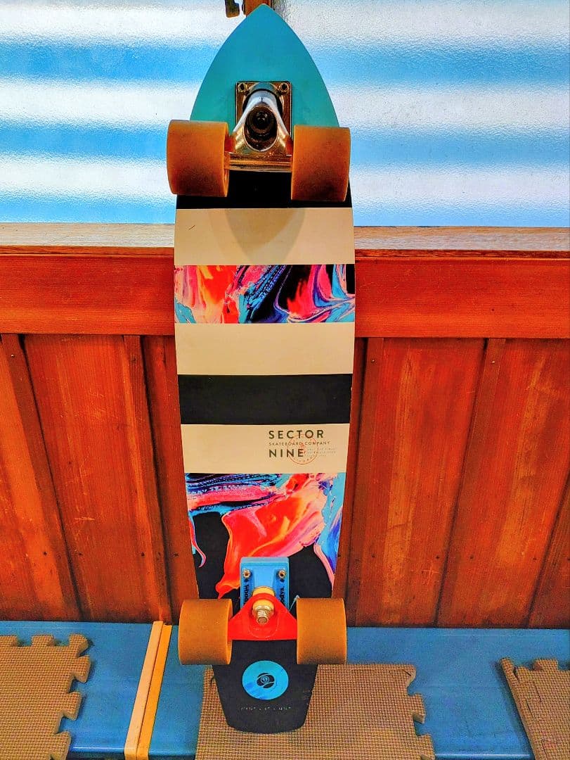 サーフスケート　サーフクルーザー　セクター9 carver yow