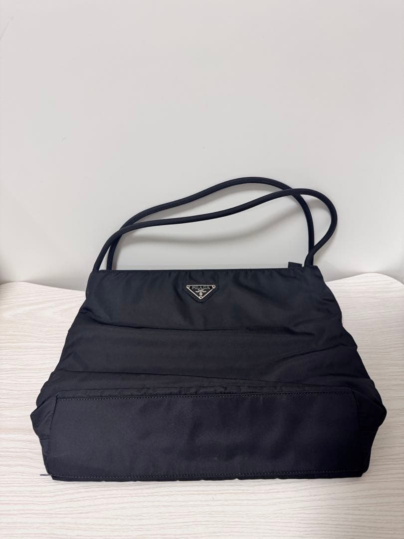 Prada ブラック ナイロン ショルダーバッグ