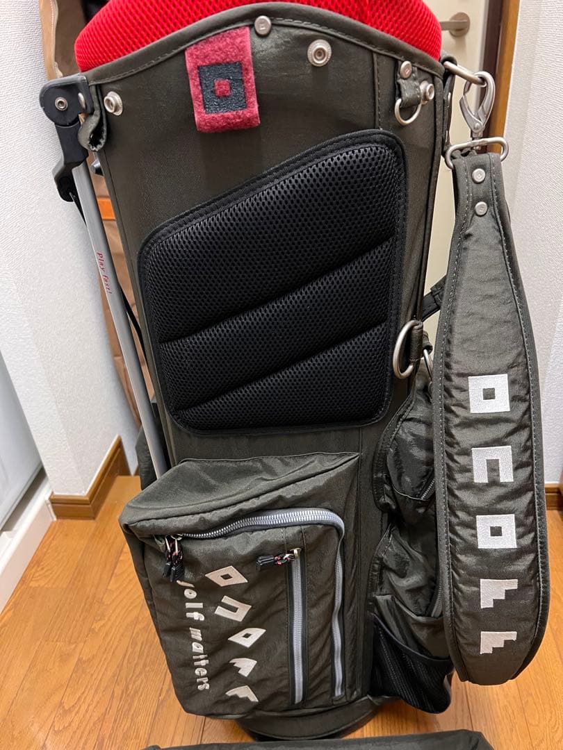 【美品】ONOFF キャディバッグ ダークグレー 赤 カバー付き