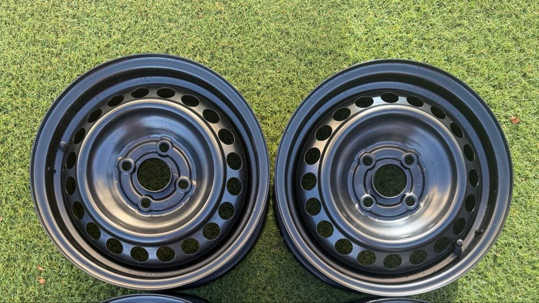 フィット　ホンダ純正　ホイール　14インチ ２個セット 新車外し　スチール　鉄