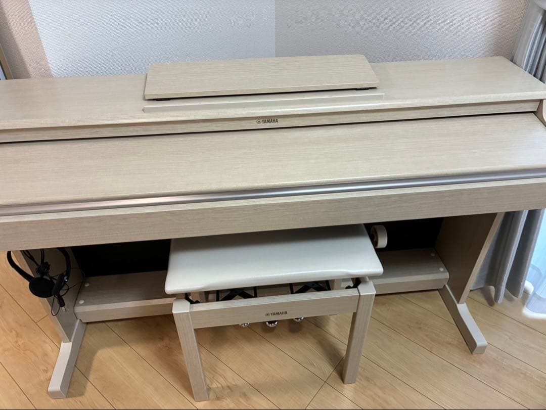 と*ね様 【現地引取のみ】2022年製　YAMAHA電子ピアノ　YDP-165