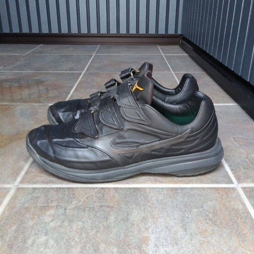 ミズノプロ　野球　トレーニングシューズ