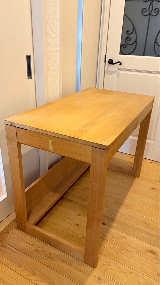 堀田木工所製　天然木　アルダー材　高級　机