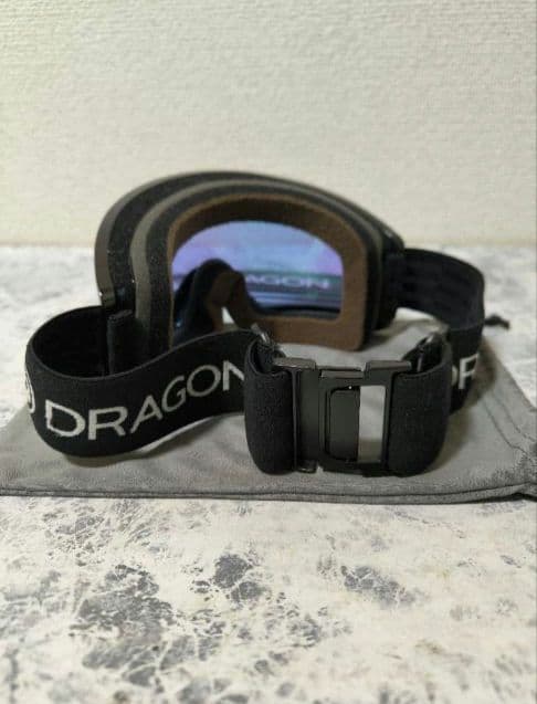 美品✨Dragon■スノボー/スキー/ゴーグル/収納袋付き