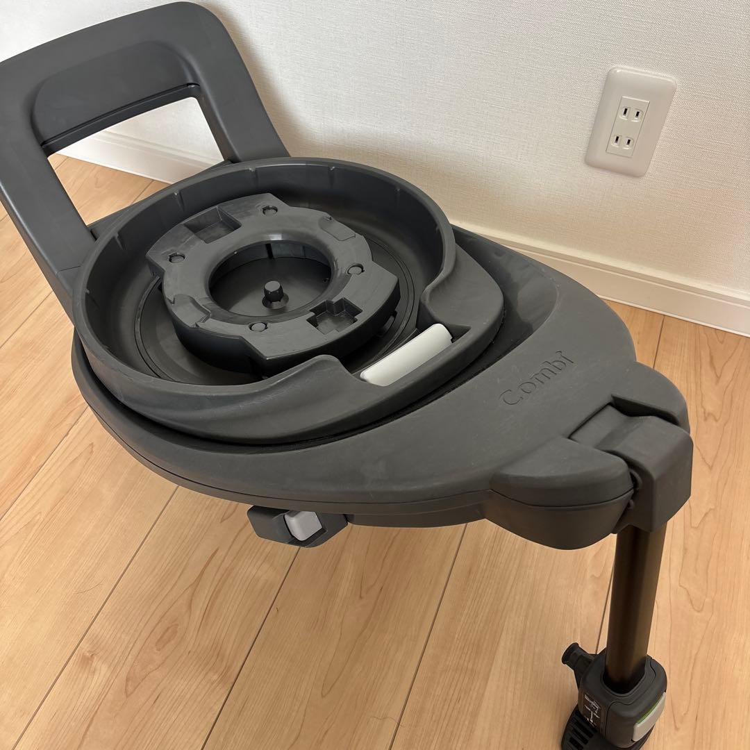 【美品】Combi THE S チャイルドシート ISOFIX エッグショック