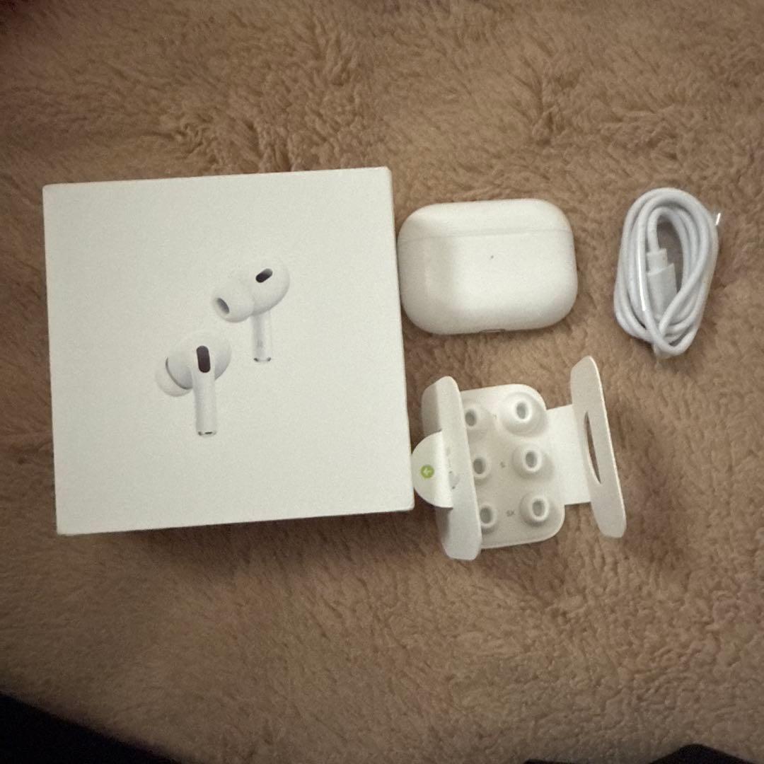 AirPods Pro (第2世代) 本体 + 充電ケーブル