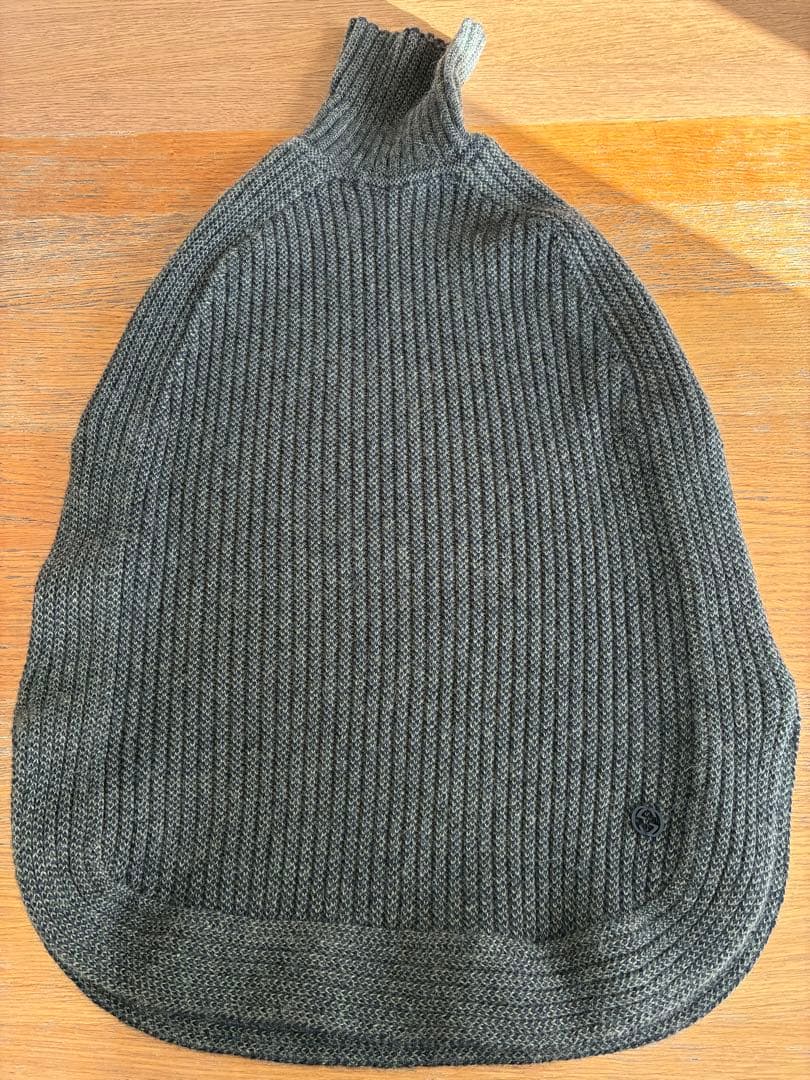 グッチ　アルパカニットポンチョ　カーキ　ブラック