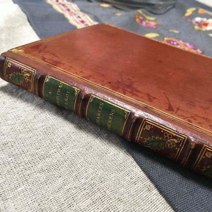 驚きの美しさ！170年以上前の『クリスマス・キャロル』