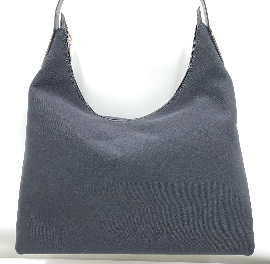 Salvatore Ferragamo フェラガモ ショルダーバッグ ブラック