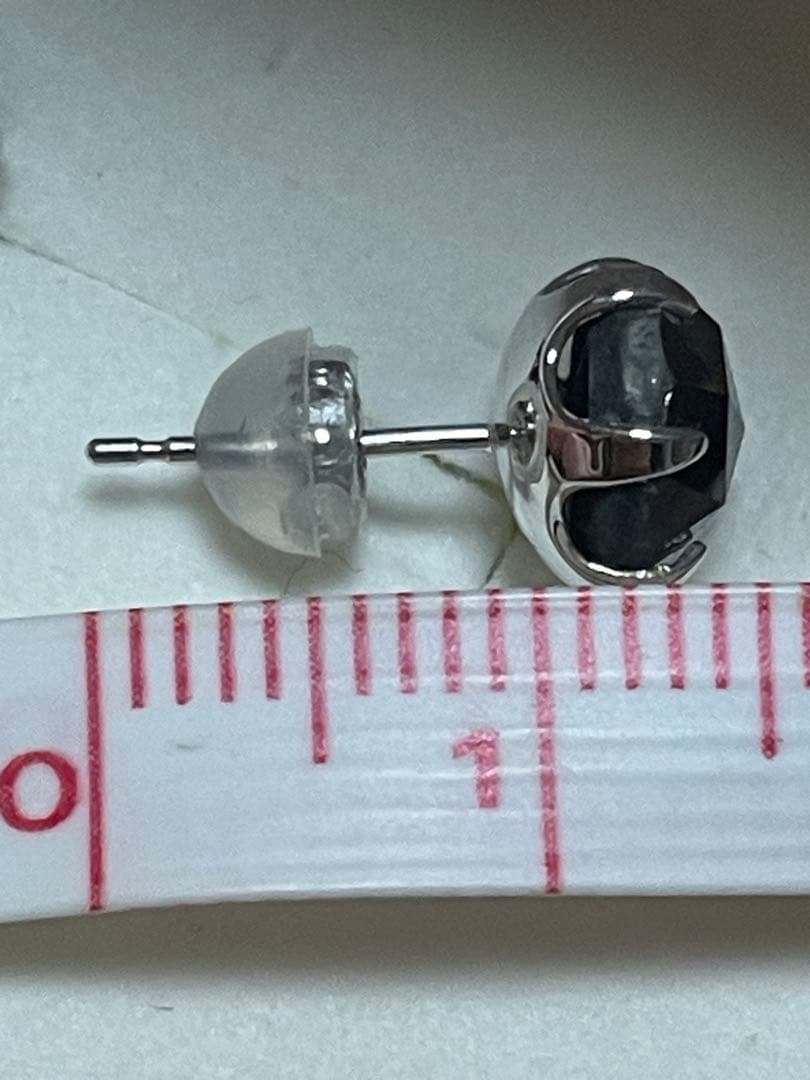 とむ　ピアス　片耳