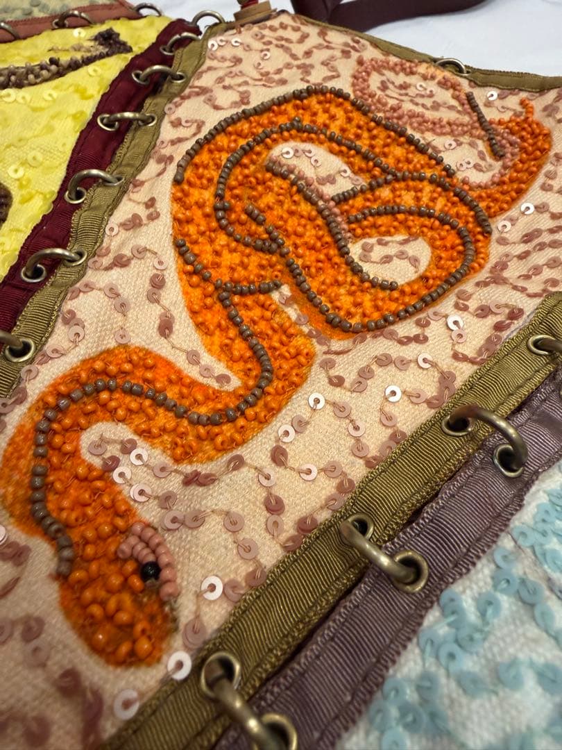 (ひぃさん専用2/13まで) 蛇刺繍ビーズ装飾トートバッグ