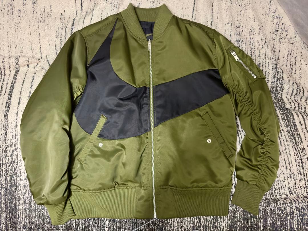 志*木様 NIKE SWOOSH BOMBER リバーシブル ジャケット Lサイ