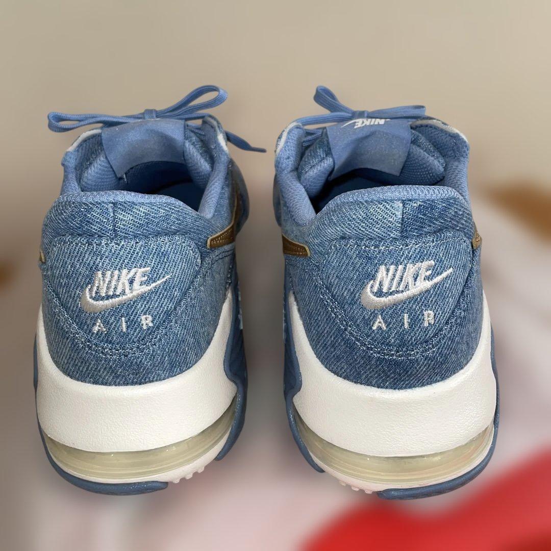 秋りんご　ナイキ　スニーカー　デニム