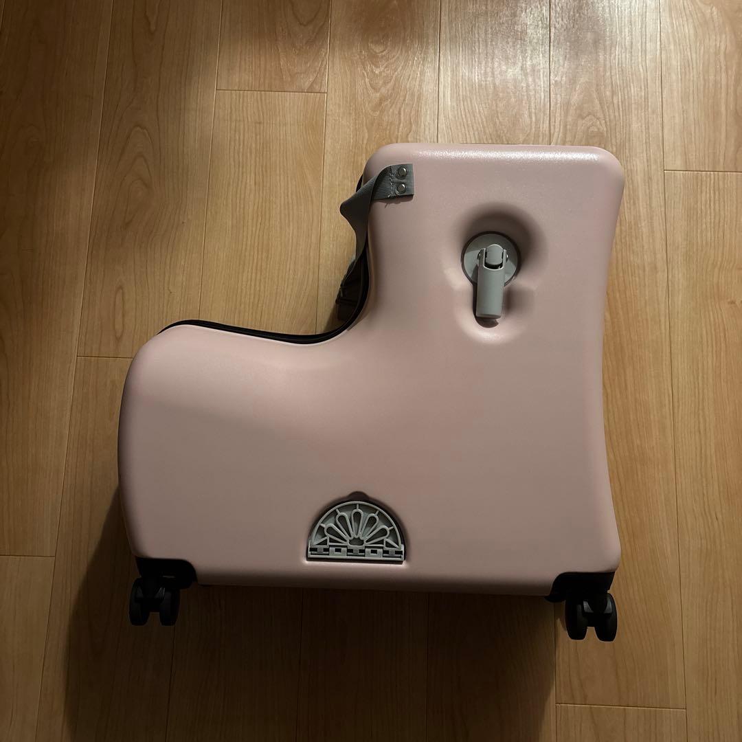 キッズトラベル　子供が乗れる　キャリーケース　ピンク