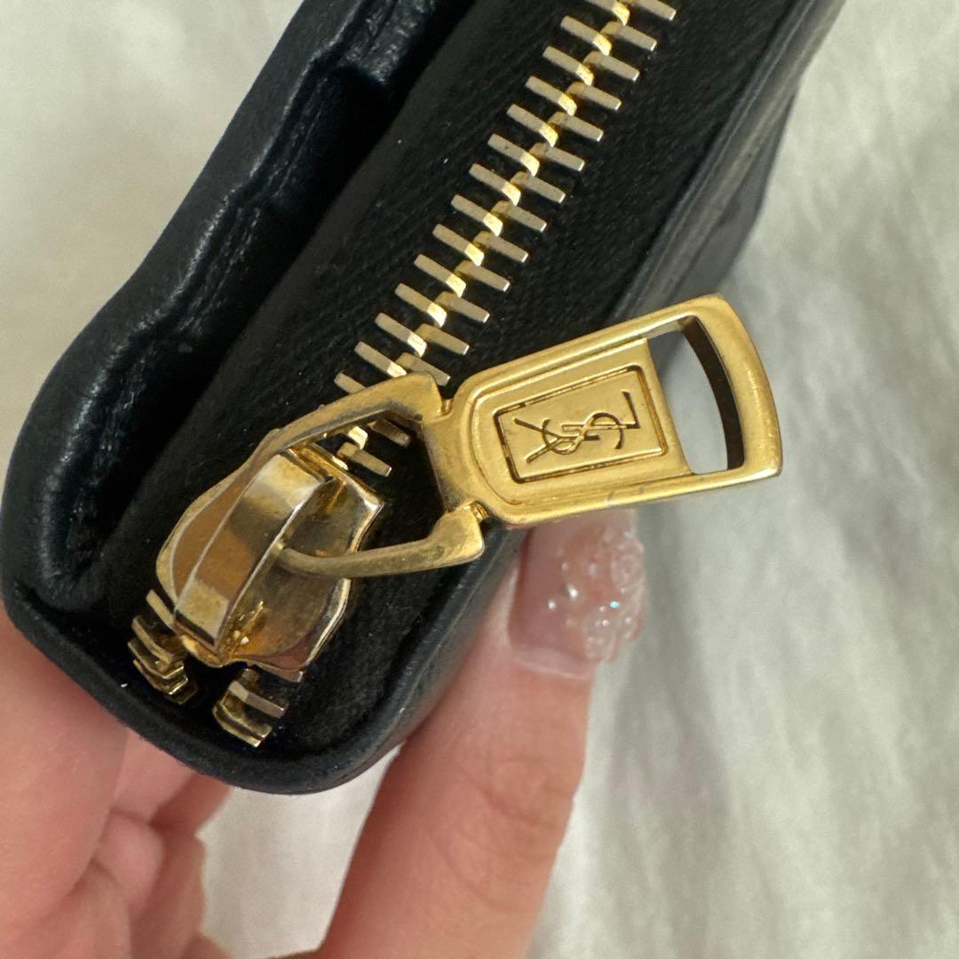 YSL ブラックレザー 二つ折り財布