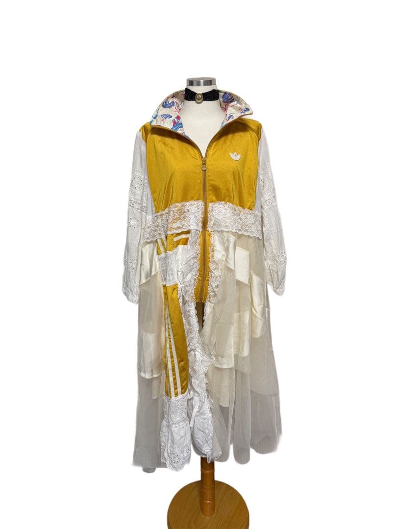 kaya modelly 古着リメイク　adidas