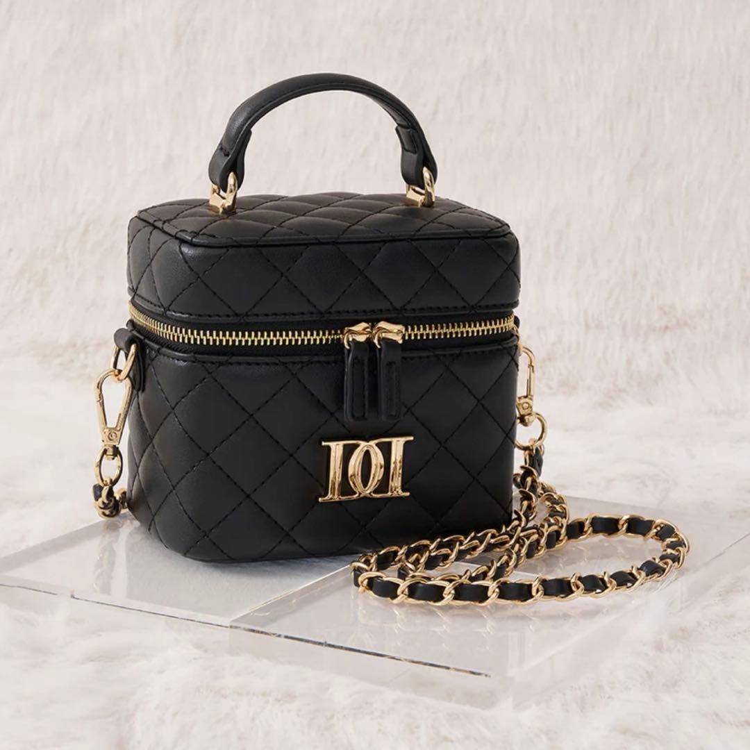Darich 【ゴールドパーツ】キルティングスクエアミニバッグ　BLK